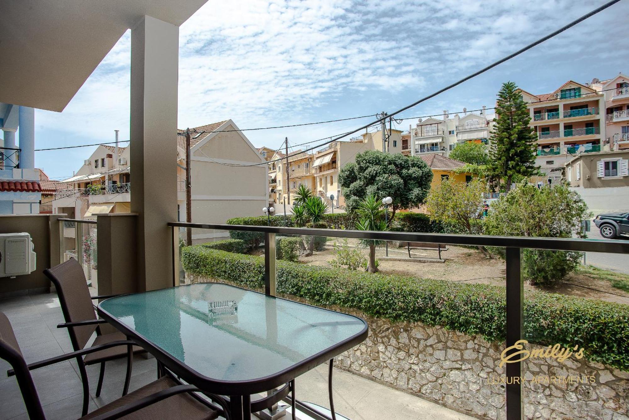 Emily'S Luxury Apartments Argostoli  Exterior photo