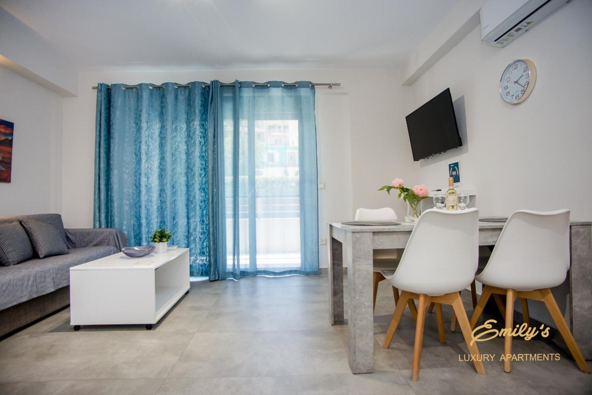 Emily'S Luxury Apartments Argostoli  Exterior photo
